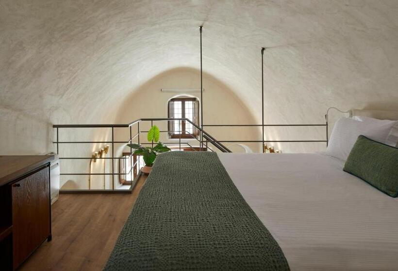 주니어 스위트, Winery Hotel 1870