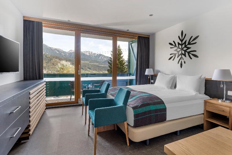 标准工作室, Alpine Club Resort