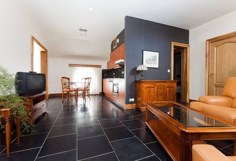 Люкс Повышенной Комфортности, Aparthotel Le Manoir Du Capitaine