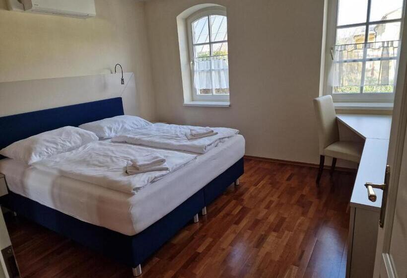 Вилла 3 Спальни, Das Blaufränkisch Weinhotel & Restaurant