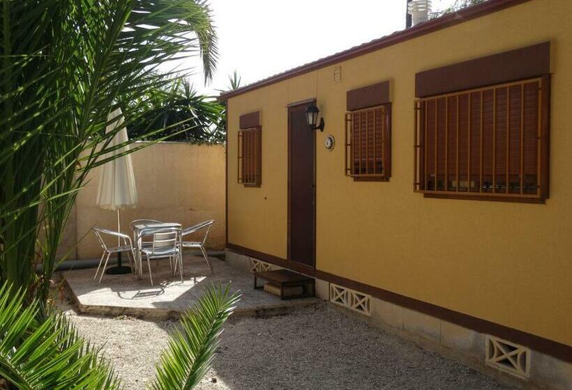 スタンダードバンガロー, Camping Las Palmeras