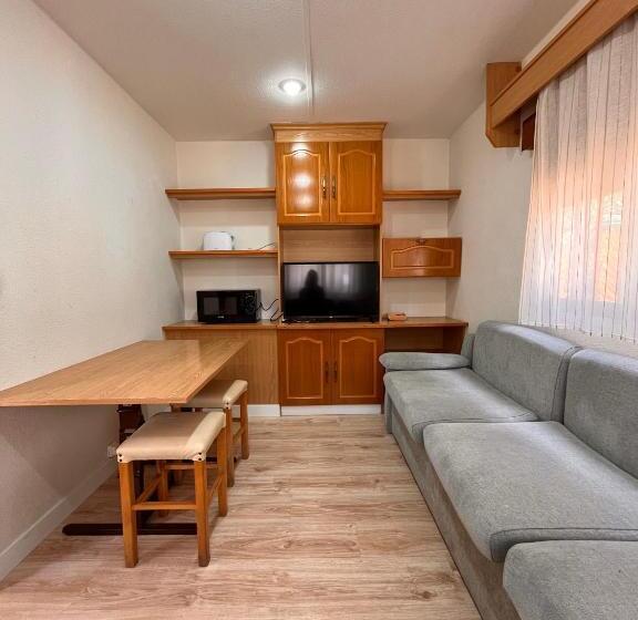بانگلوی استاندارد, Camping Las Palmeras