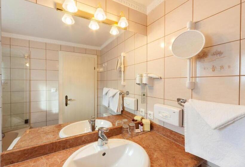 Comfort room with mountain view, Kristall   Adults Only