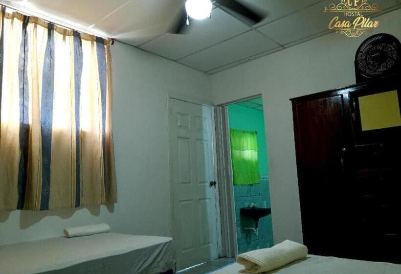 اتاق ساده سه‌ نفره, Hostal Casa Pilar