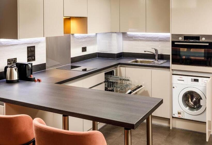 Апартаменты 1 Спальня, Aparthotel Adagio London Sutton Point