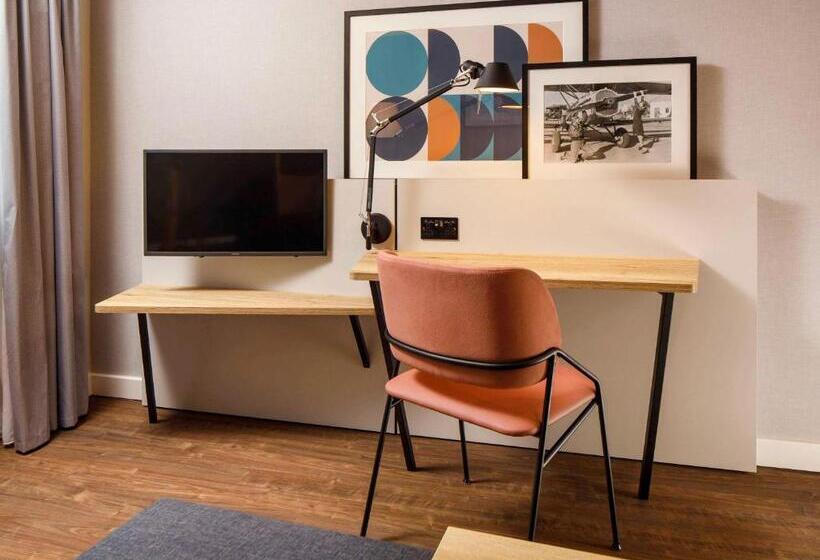 Студия Стандарт, Aparthotel Adagio London Sutton Point