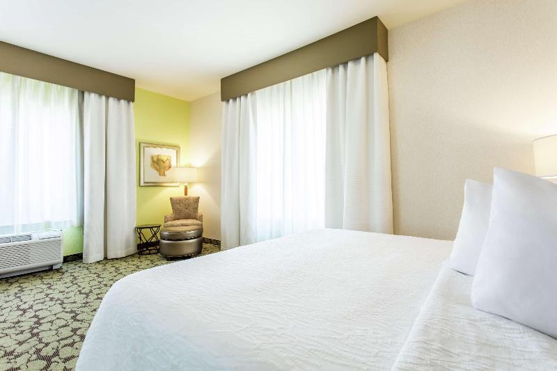 Deluxe Suite King Bed, Hilton Garden Inn San Diego  Rancho Bernardo