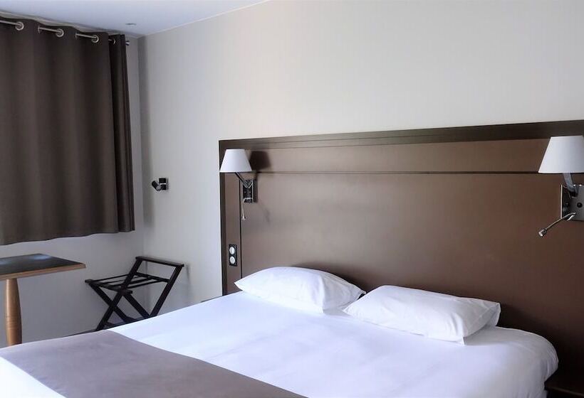 Номер Superior, Hôtel Grand Confort Le Moulin Rouge
