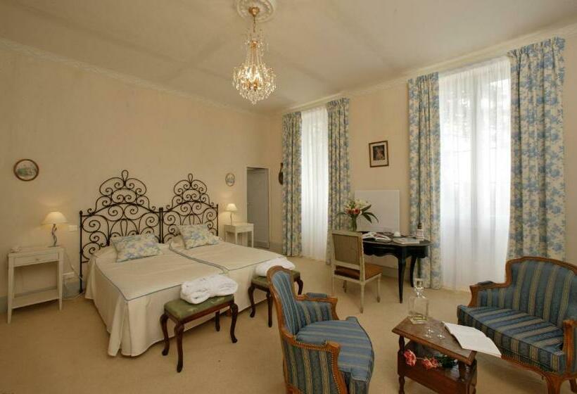 Люкс, Le Manoir St Jean