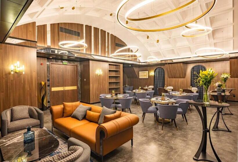 Номер Deluxe, Intercontinental Baku, An Ihg