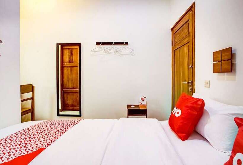 Номер Стандарт, Reddoorz At Mystays Pemuda Cepu Blora