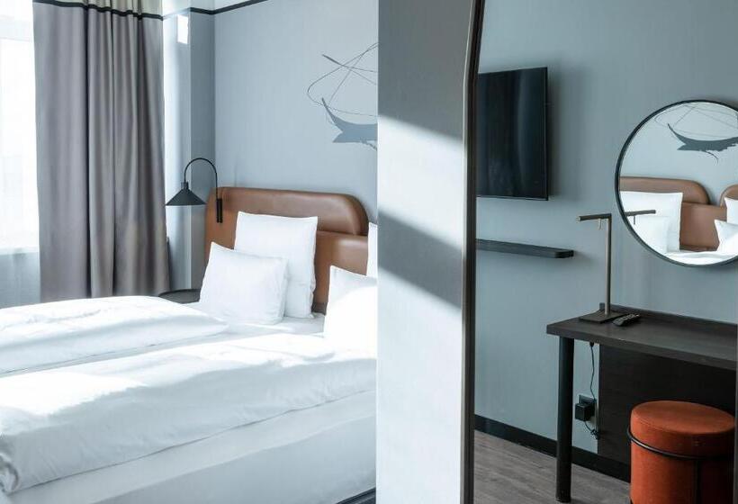 اتاق کلاسیک, Titanic Comfort Kurfürstendamm