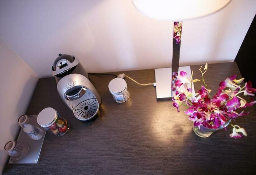 Номер Стандарт, The One Hotel   Designed For Adults   Pet Lovers