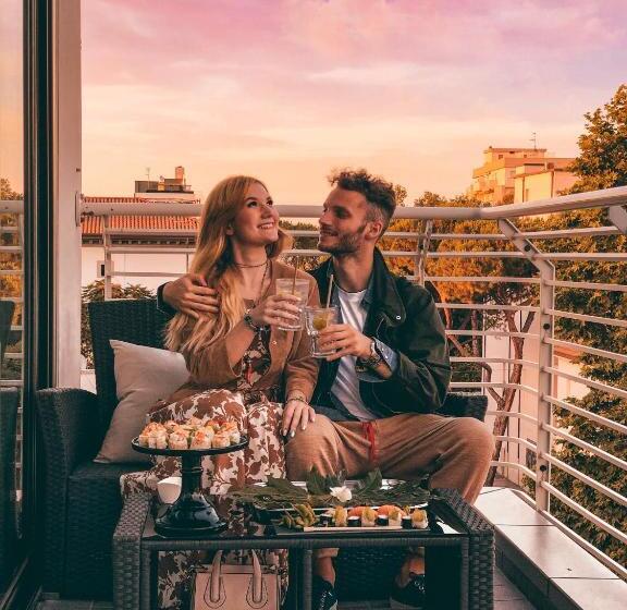 Люкс с Балконом, The One Hotel   Designed For Adults   Pet Lovers