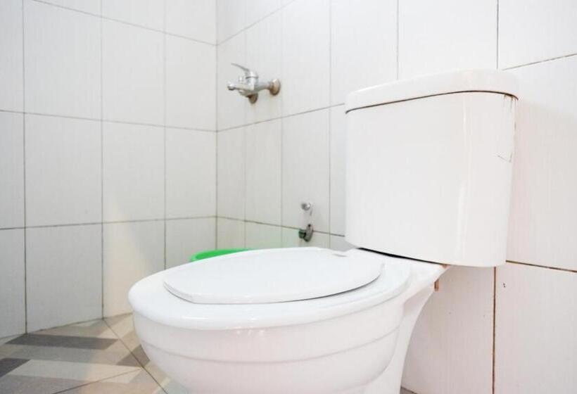 Номер Стандарт, Reddoorz Near Candi Cetho Karanganyar