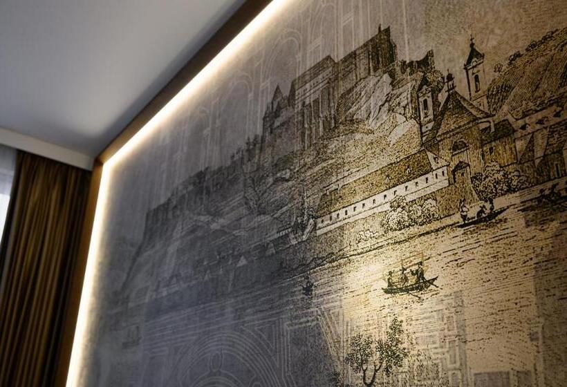 Номер Superior Вид на Город, Grand Hotel Esztergom