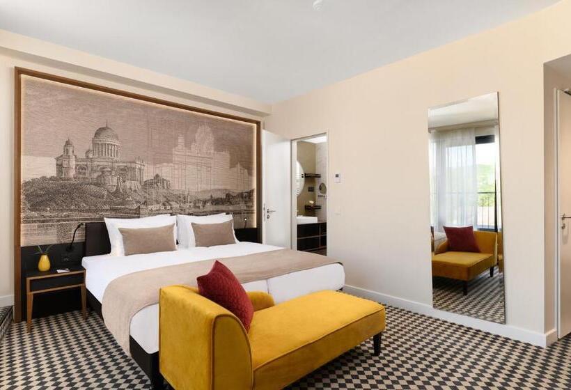 Номер Deluxe, Grand Hotel Esztergom