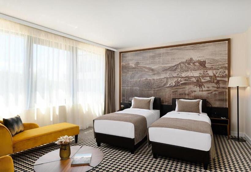 Номер Стандарт, Grand Hotel Esztergom