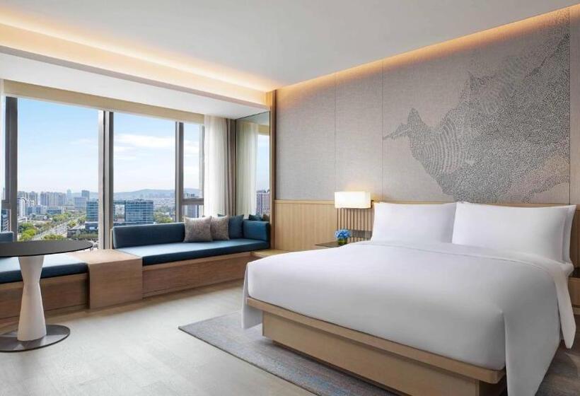 Стандартный Номер Кровать Кинг, Courtyard By Marriott Nanjing Jiangning