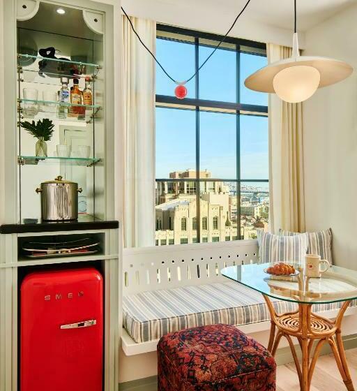 جناح مطل على المدينة, Virgin Hotels New Orleans