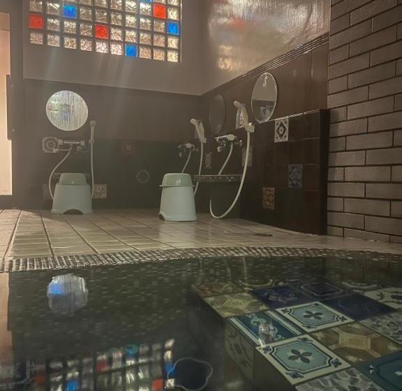 Трехместный Номер Стандарт Совместная Ванная, Historical Ryokan Senyukan