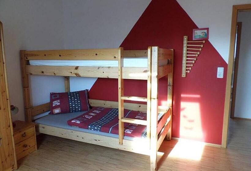 バルコニー付き１ベッドルームアパートメント, Ferienbauernhof Storchenhäusle