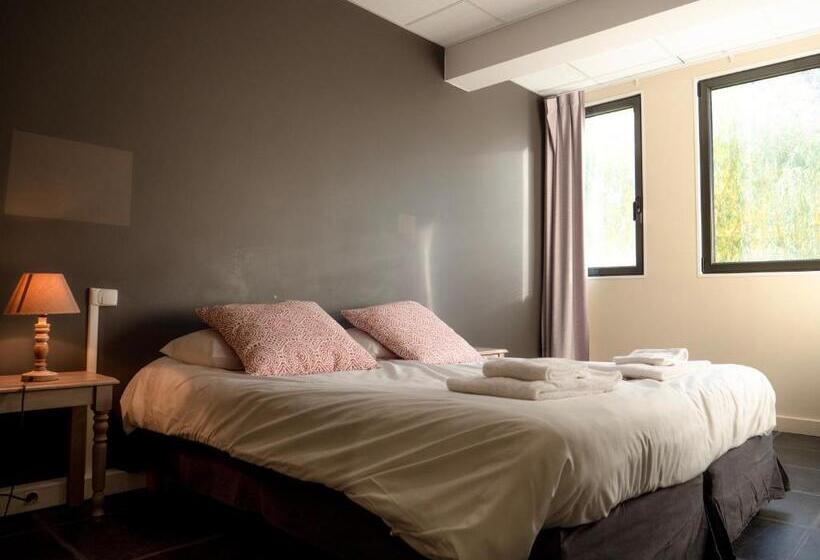 Номер Стандарт Трехместный, Village Club Les Lavandes   Neaclub