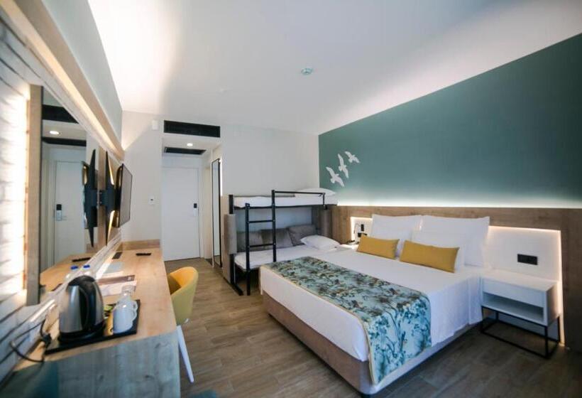 Семейный Номер, Sailor S Beach Club   All Inclusive