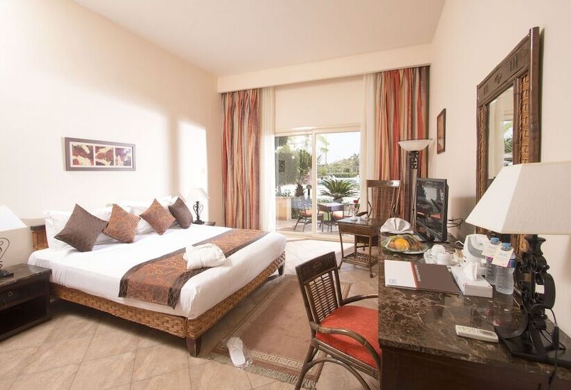 غرفة قياسية, Swiss Inn Pyramids Golf Resort