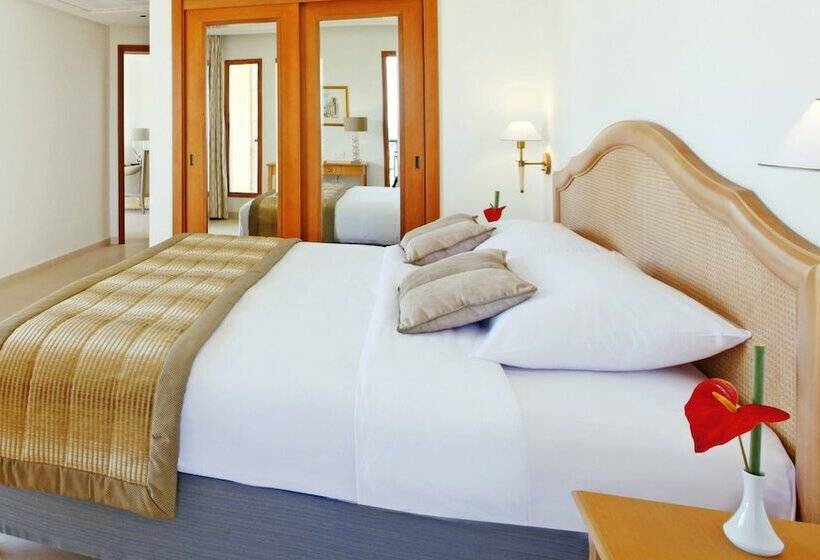 سوییت با چشم‌انداز دریا, Movenpick Resort & Marine Spa Sousse