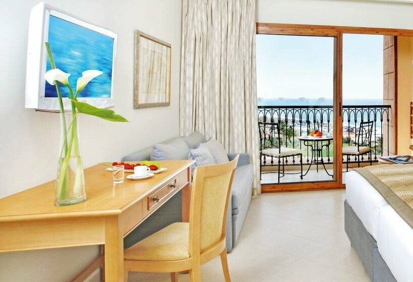 اتاق کلاسیک با چشم‌انداز دریا, Movenpick Resort & Marine Spa Sousse
