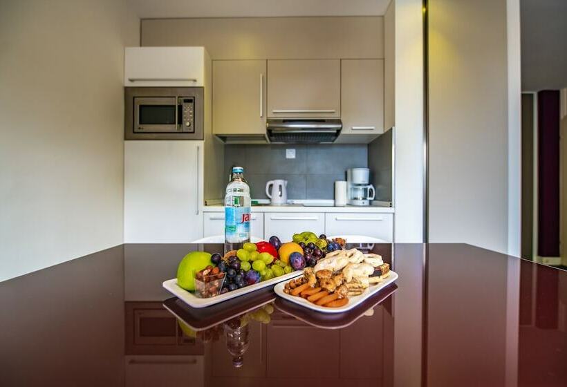 Апартаменты Премиум 1 Спальня, Park Plaza Verudela Pula