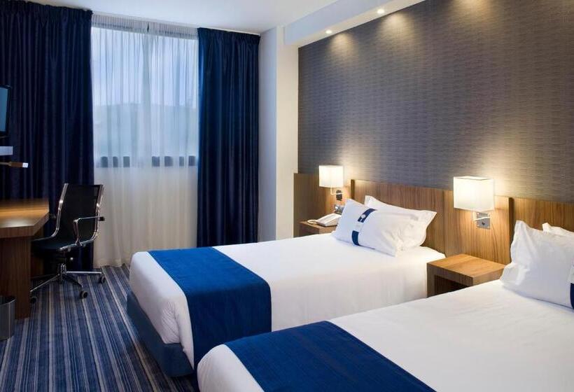 Номер Стандарт, Holiday Inn Express Bilbao Airport, An Ihg
