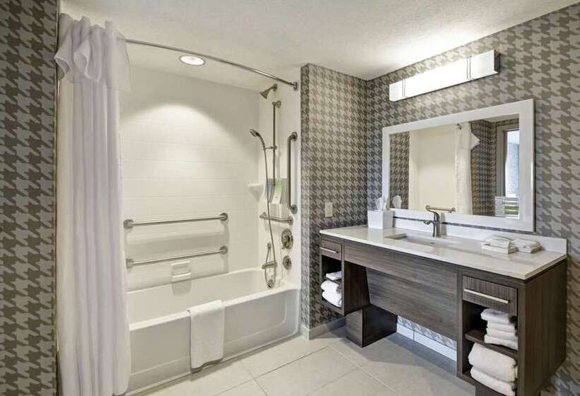 スタンダードスタジオ, Home2 Suites By Hilton Baltimore Downtown