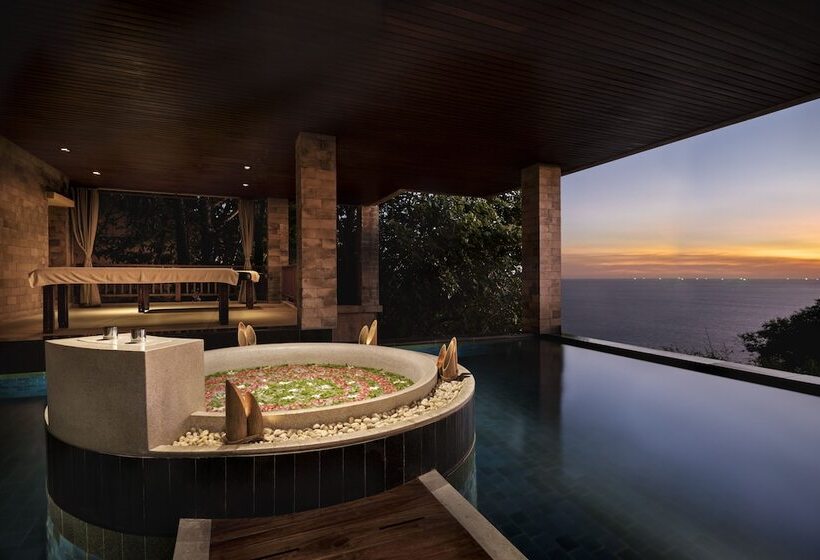 套房配有游泳池, Paresa Resort Phuket