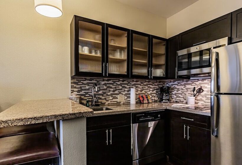 身障者適用スイートルーム, Staybridge Suites Laredo, An Ihg