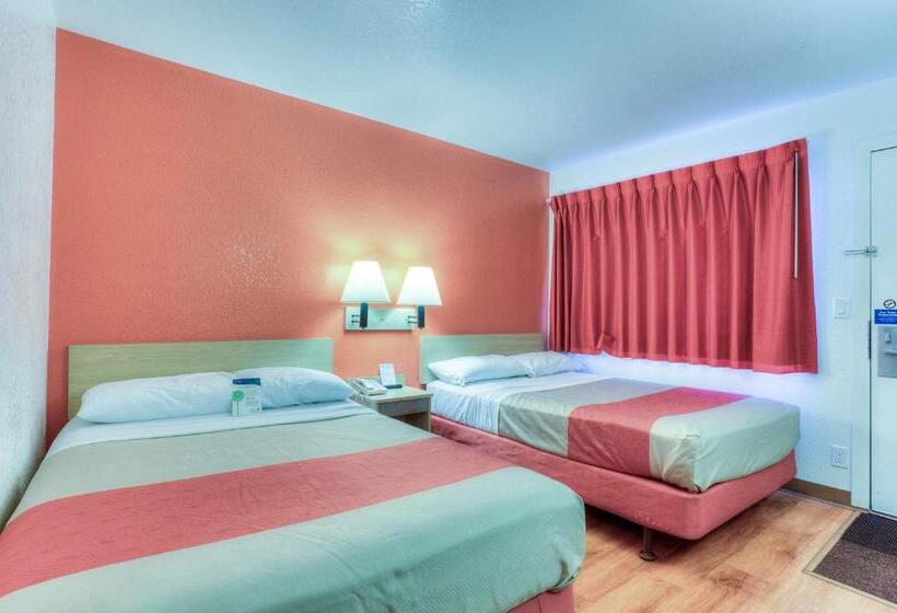 4인용 스탠다드 룸, Motel 6tigard, Or  Portland South  Lake Oswego