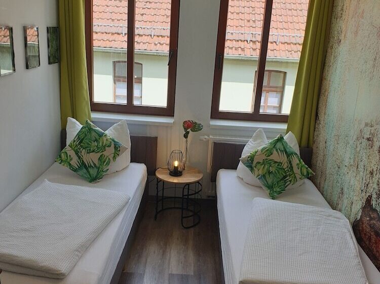 Huoneisto 3 Makuuhuonetta, Altstadt Residenz