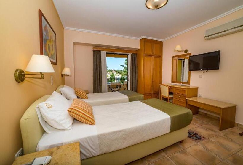 Люкс Повышенной Комфортности, Andreolas Luxury Suites