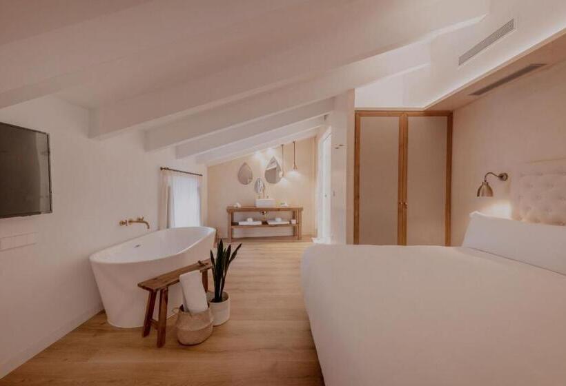 小型套房, Palau Macelli