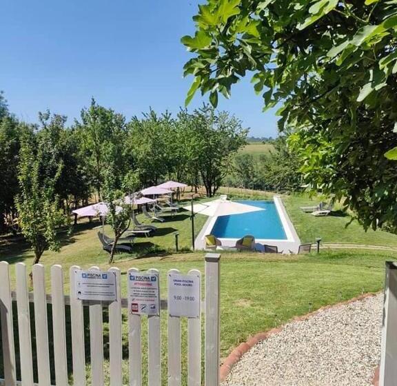 标准房带园景, Noi Due   Bed & Breakfast Nel Monferrato