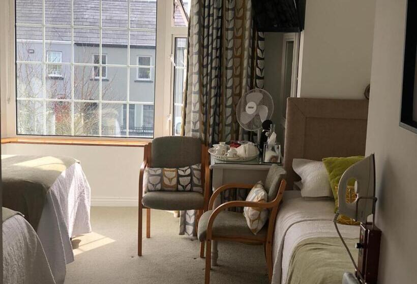 패밀리 룸, Petra House B&b