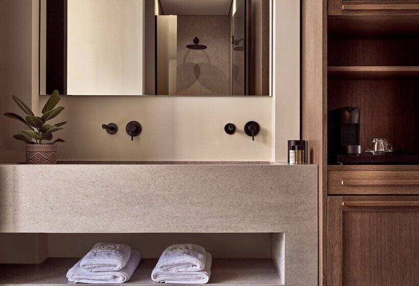 Family Suite, Contessina