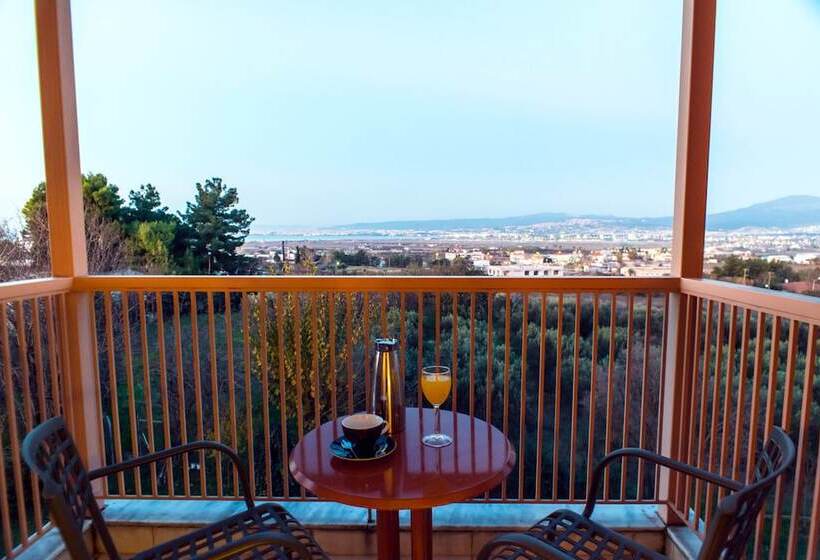 标准三人间, Ambassador Hotel Thessaloniki