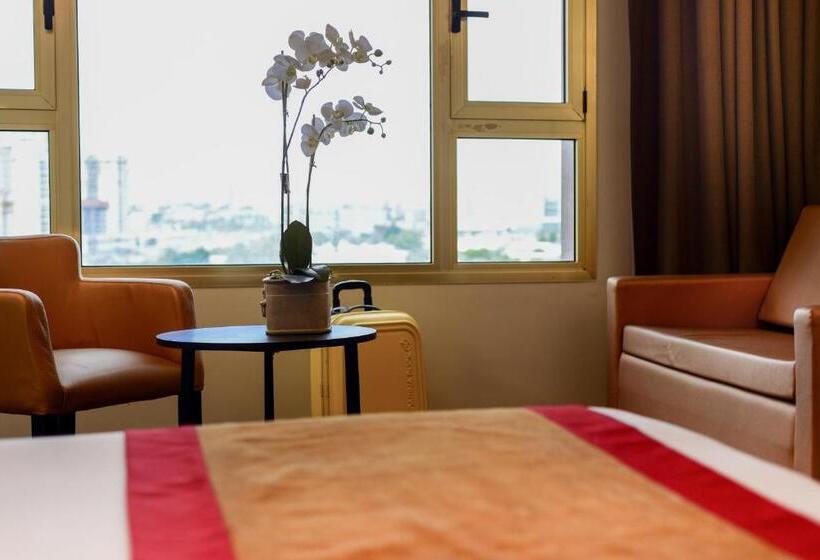 סוויטת ג'וניור, Leonardo Hotel Negev