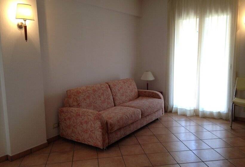 Студио Базик, Residence Le Saline