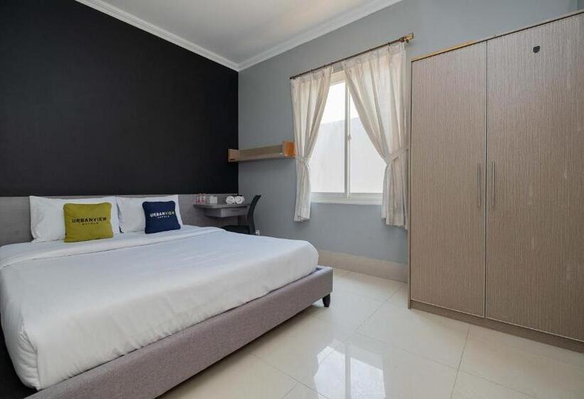 Номер Deluxe, Urbanview Hotel Stariez Karawaci Tangerang By Reddoorz