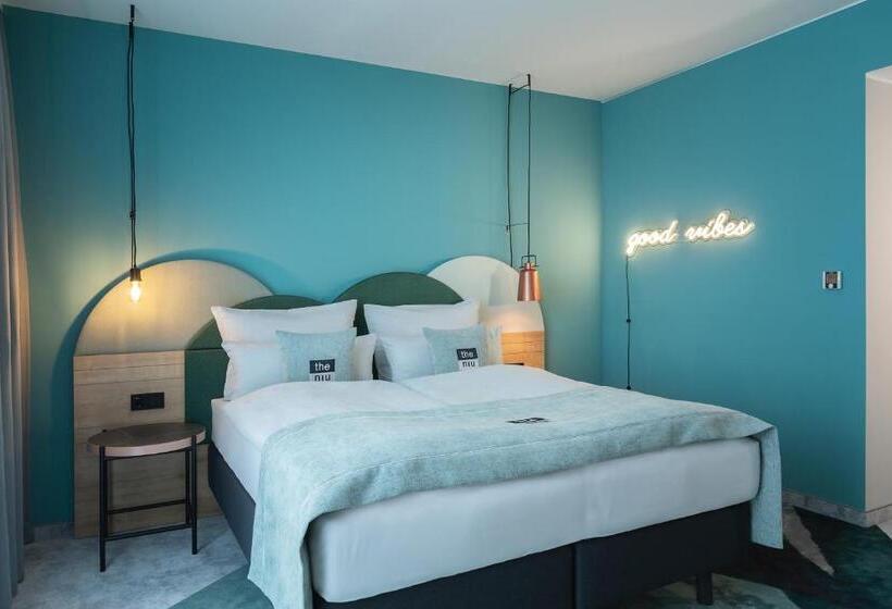 إستوديو قياسى, Holiday Inn   The Niu, Cure Erlangen, An Ihg