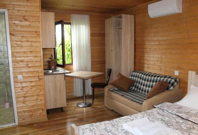 اتاق استاندارد, Sweet Village