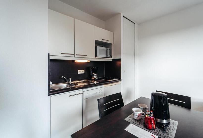 Апартаменты 2 Спальни, Appart’city Confort Nantes Ouest Saint Herblain